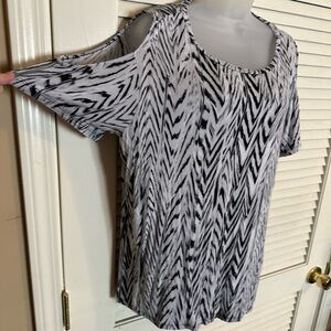 Calvin Klein - large cold shoulder top